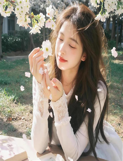 奇幻片技术揭秘：《婚后不相识》的创作历程与幕后故事 ——深入探索奇幻片的艺术世界